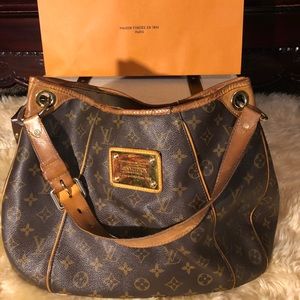 Louis Vuitton Galleria purse. Used.